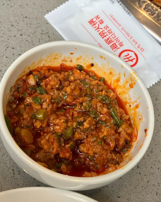 다양한 훠궈 재료들