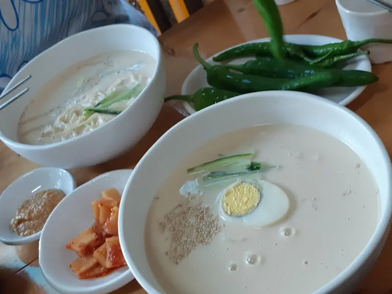 진미콩칼국수 콩국수 근접샷