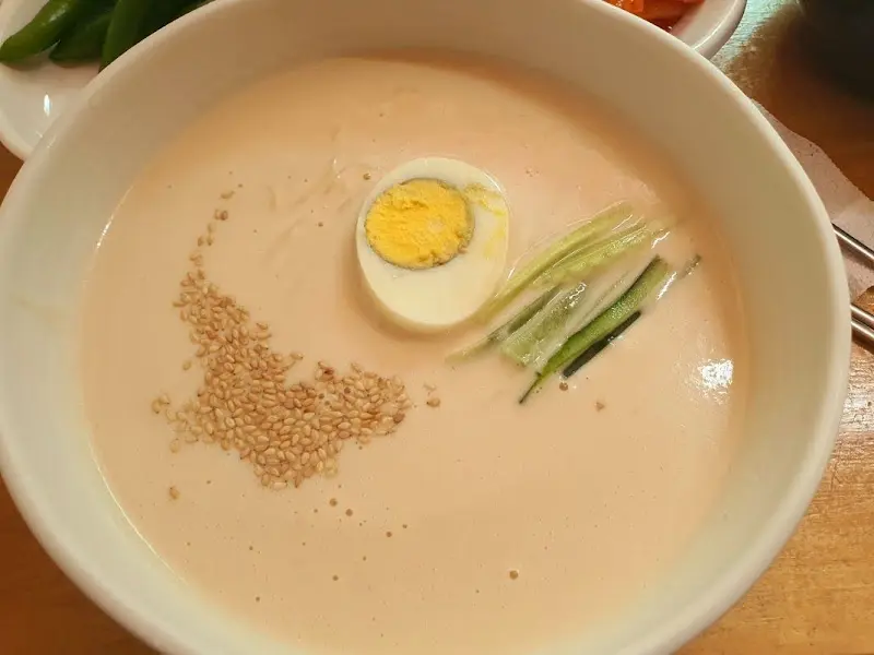 진미콩칼국수 콩국수 클로즈업