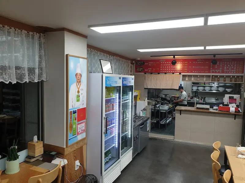 정갈하게 정리된 내부 모습