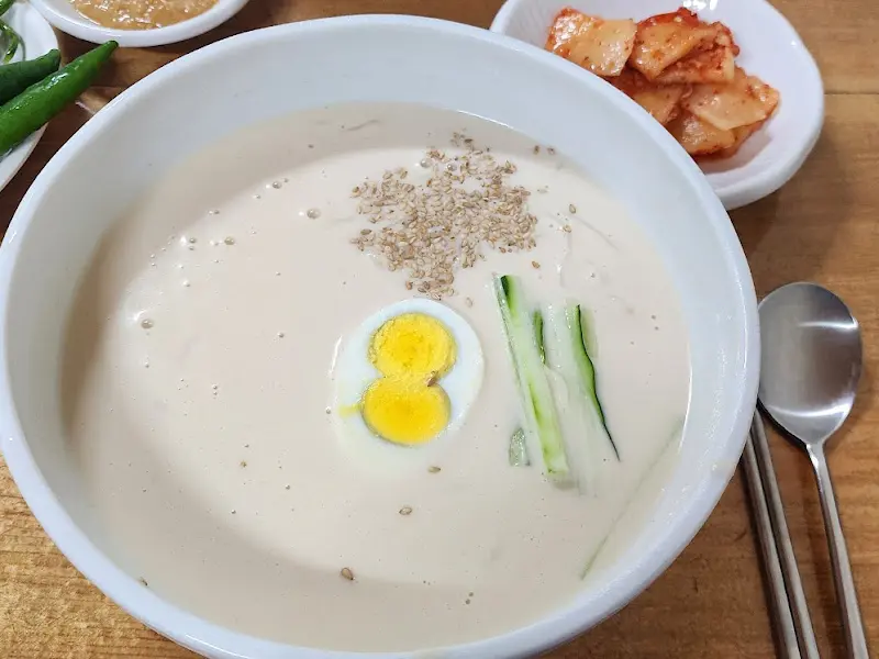 진미콩칼국수 콩국수 비주얼
