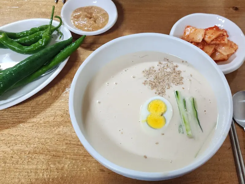 진미콩칼국수 밑반찬