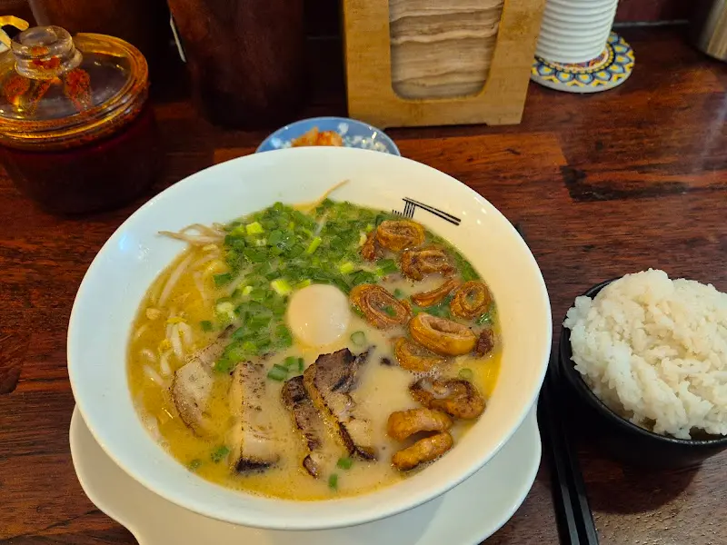 푸짐한 모츠라멘 한 상 차림