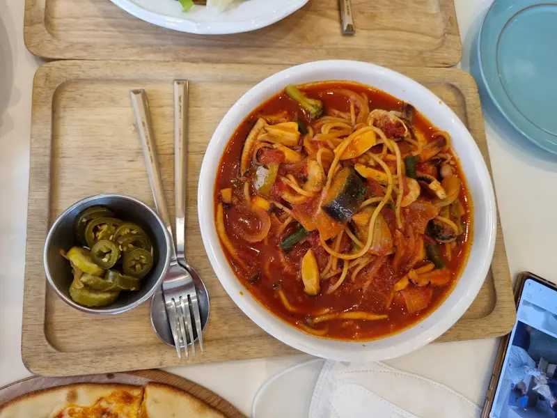 매운 해산물 파스타