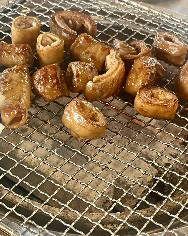 불판 위에서 익어가는 막창