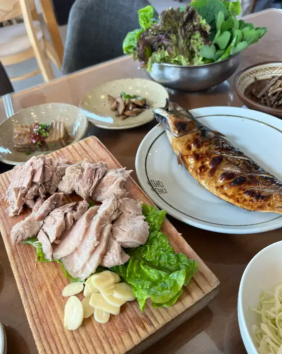 고등어 구이와 돔베고기