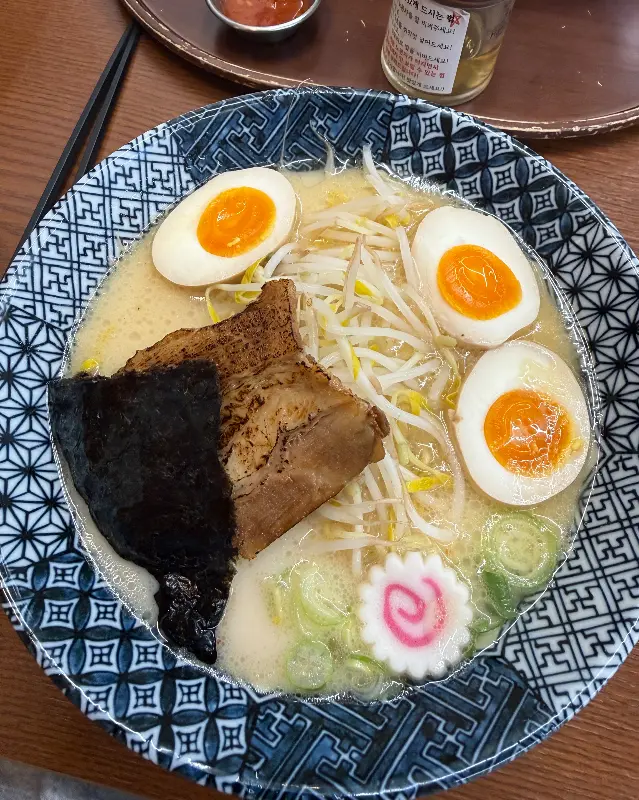 푸짐한 라멘 한 상