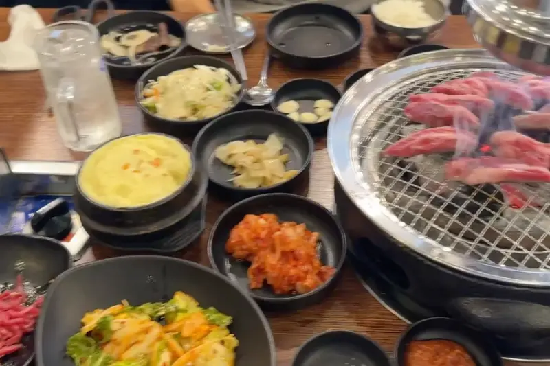 깔끔한 테이블 세팅