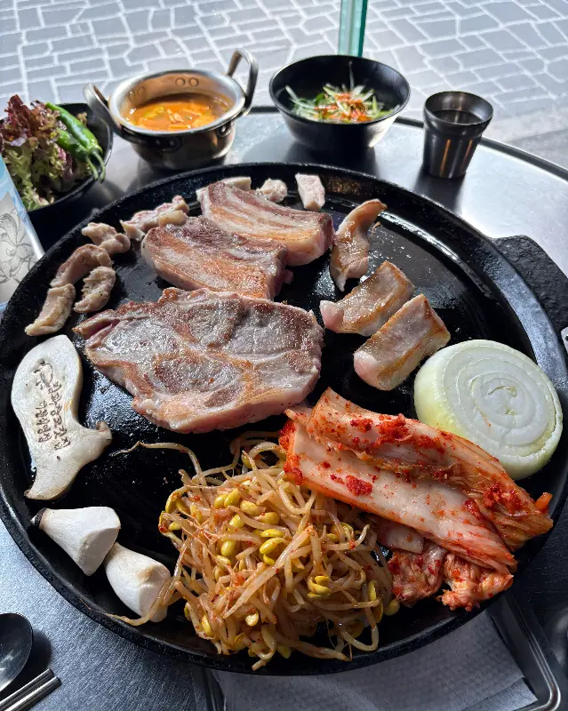 푸짐한 한 상 차림