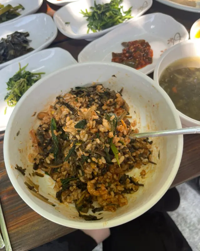 다채로운 나물 반찬