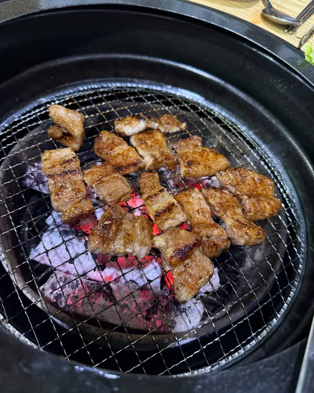 꿀돈생포갈비 메뉴판