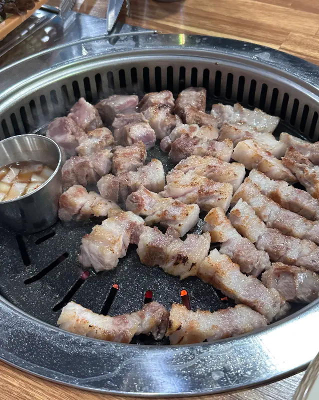 다 구워진 삼겹살