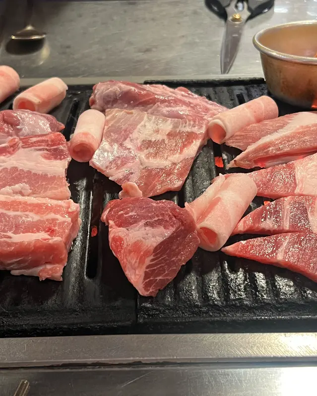 신선함이 눈으로 보이는 삼겹살