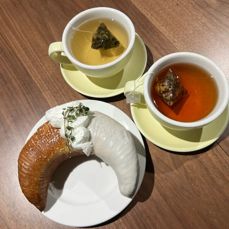 디저트와 차의 조화