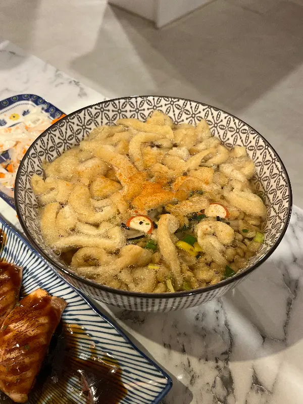 입가심에 제격인 따뜻한 우동 한 그릇