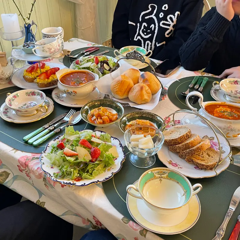 정갈한 테이블 세팅