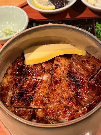 슌사이쿠보 히츠마부시 플레이팅