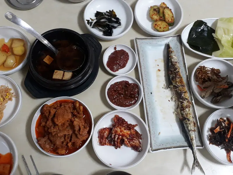 청다래 쌈밥 한 상 차림