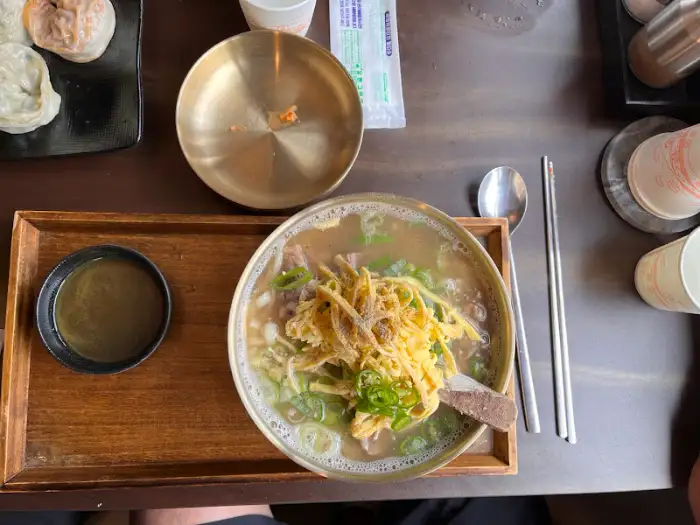 뼈칼국수 클로즈업