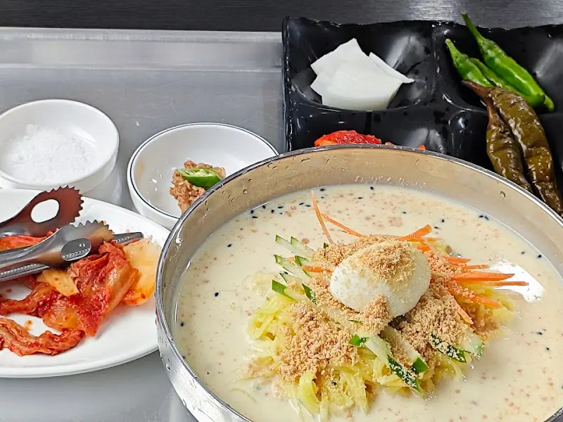 세교손칼국수 반찬