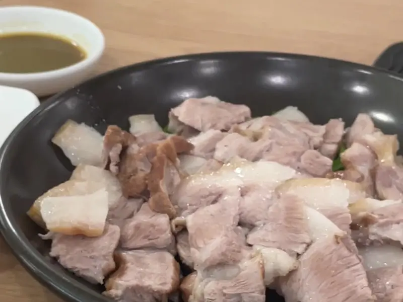 촉촉하고 부드러운 수육 단독 샷