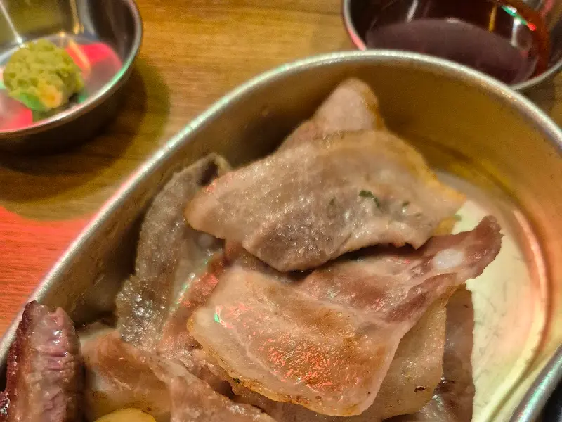 구워진 꽃삼겹살