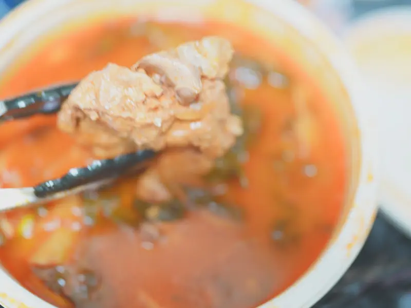 뼈에 붙은 살점