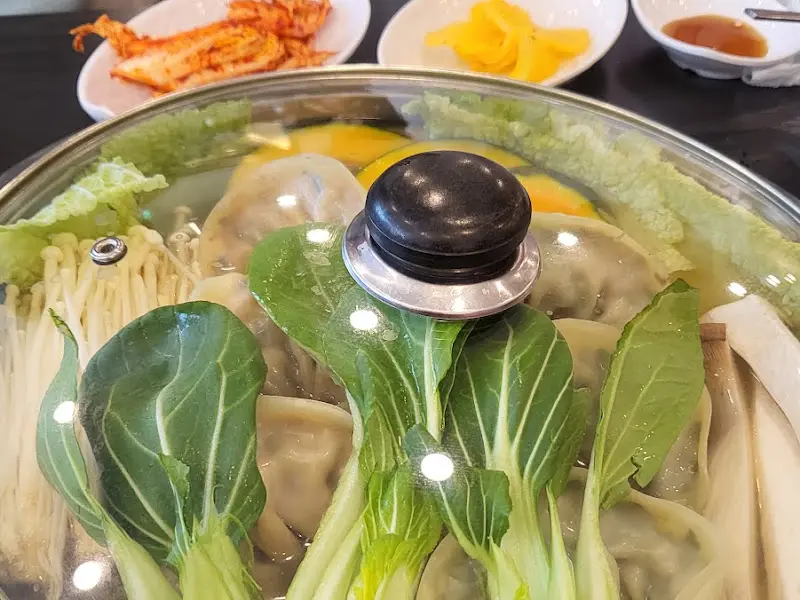 개성손만두전골 비주얼