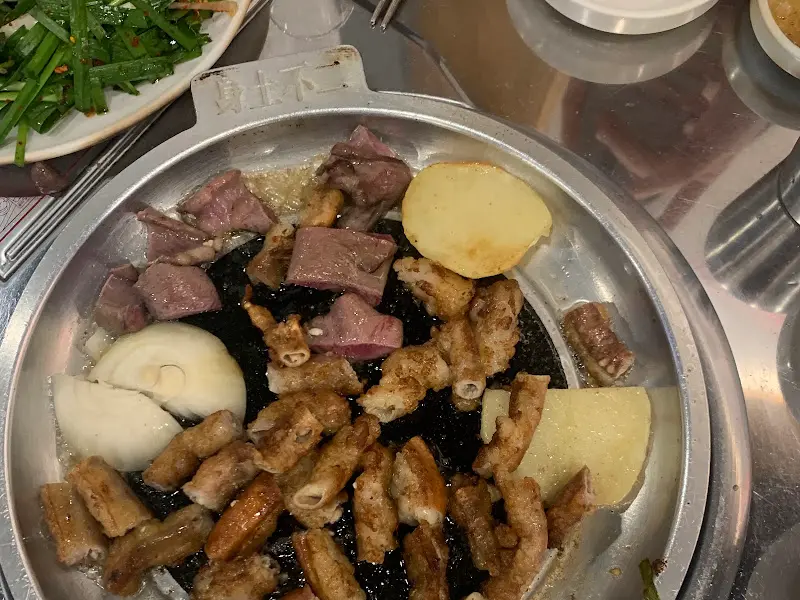 맛있게 볶아진 볶음밥