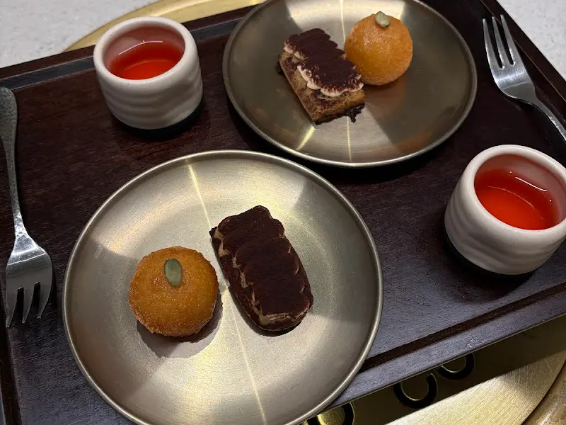 아름다운 궁중어채와 후식