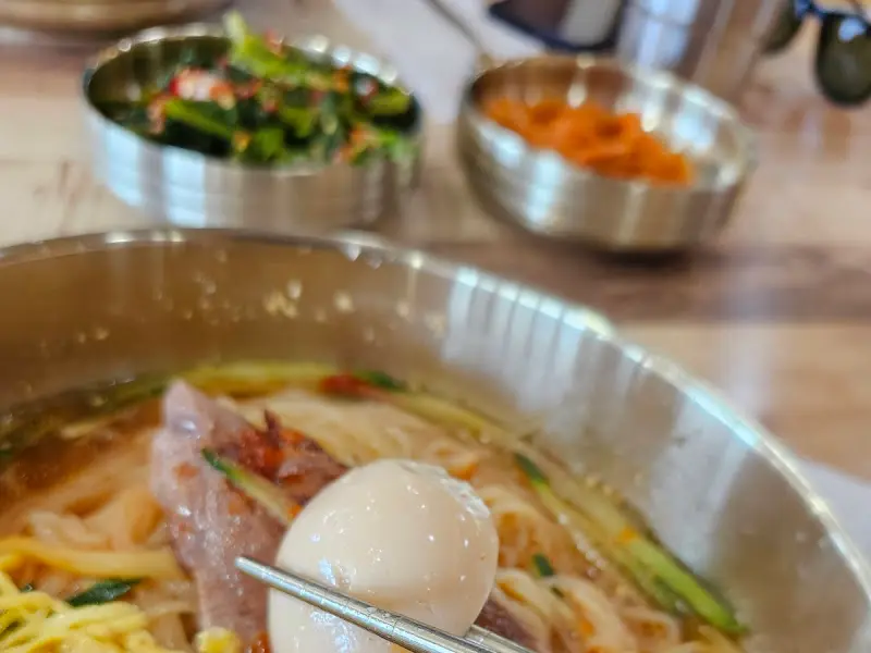 다래면옥 기본 반찬