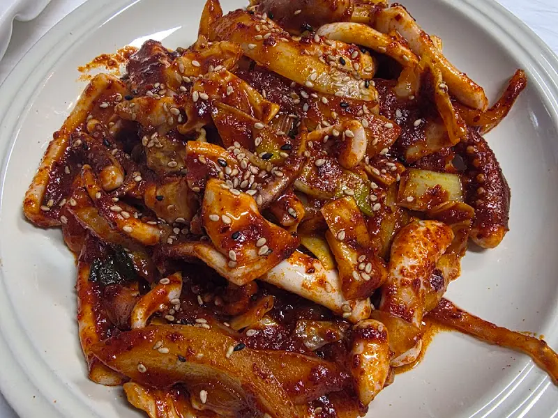 불향 가득한 오징어볶음