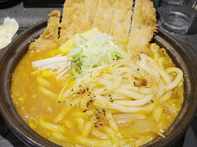 돈까스가 올라간 카레 우동