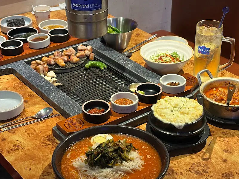 종착역 한상 차림