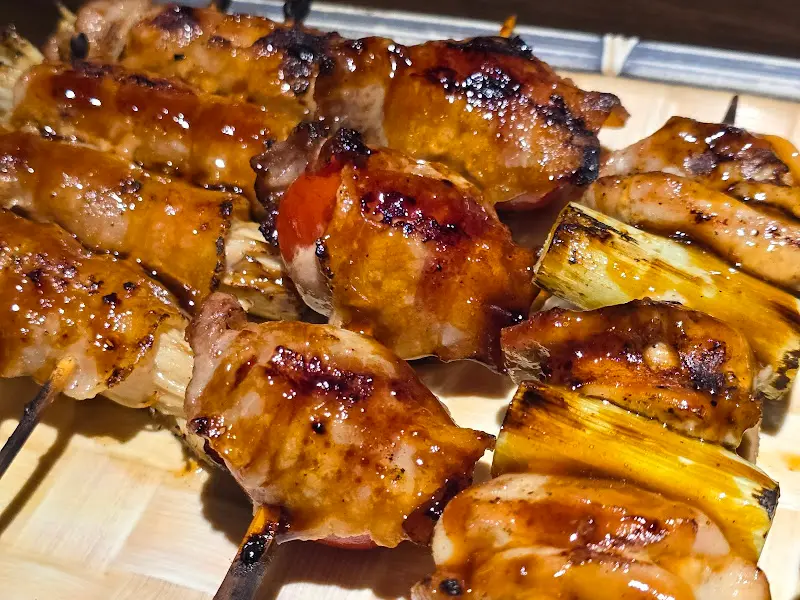윤기가 흐르는 닭꼬치