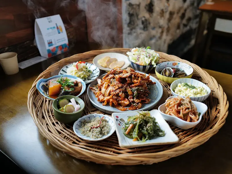 채반 한상차림 항공샷