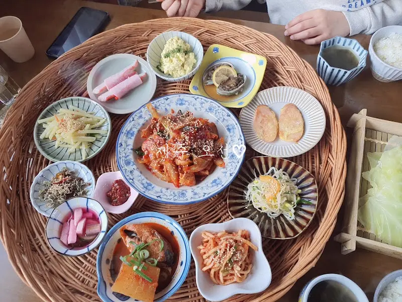 다양한 반찬 클로즈업 샷