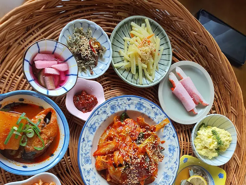 또 다른 구성의 채반 한상차림