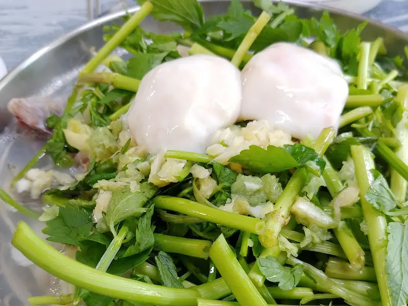 미나리와 복어 내장