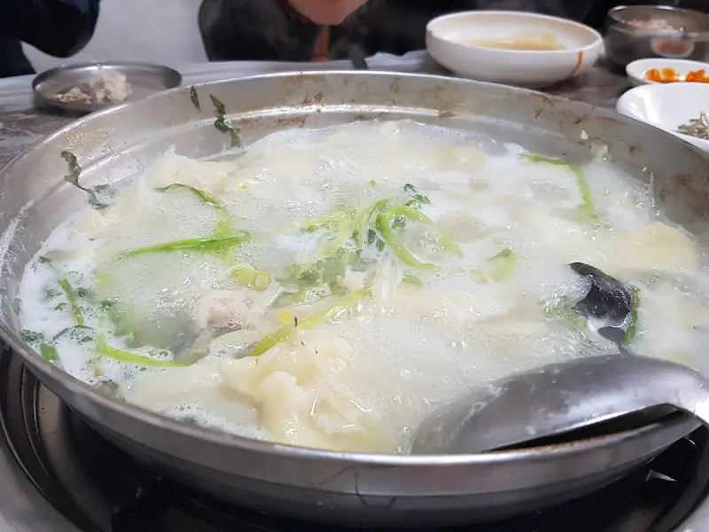 수제비가 듬뿍 들어간 복지리