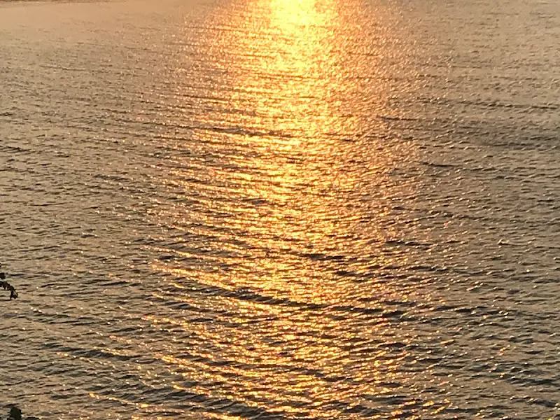 송포1357 앞바다의 석양