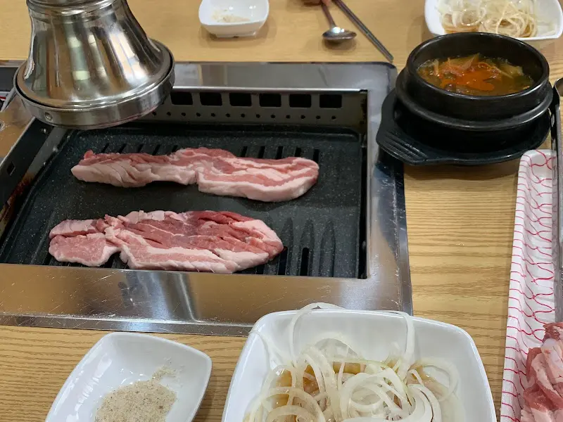 무진장 축산정육식당 삼겹살