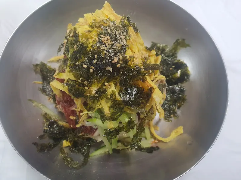 원소리 막국수 비빔 막국수 근접샷