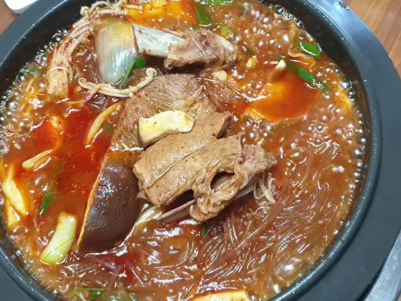 흑돼지 갈비찜