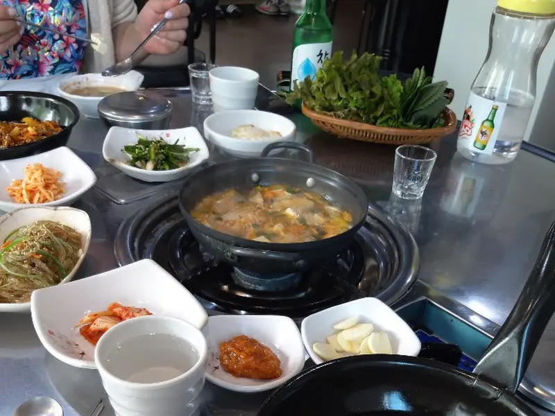 맛있게 구워진 삼겹살