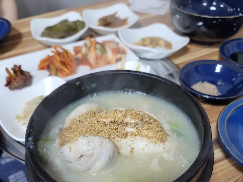 감자반계탕 한 상 차림