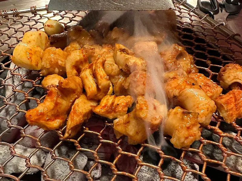 숯불 위에서 익어가는 양대창