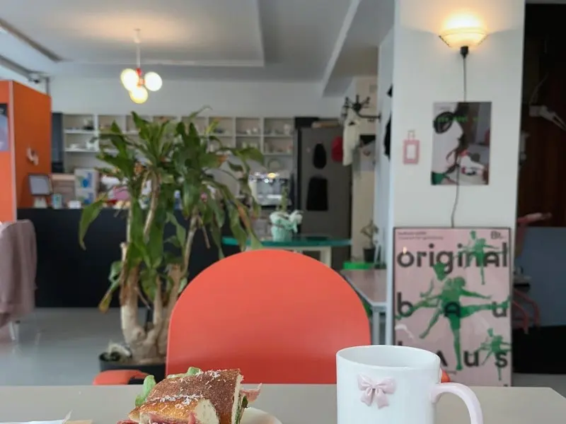 카페 내부 전경