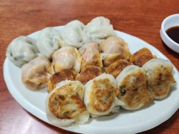 골목길 숨은 보석, 종로에서 찾은 만두 맛집의 깊은 정