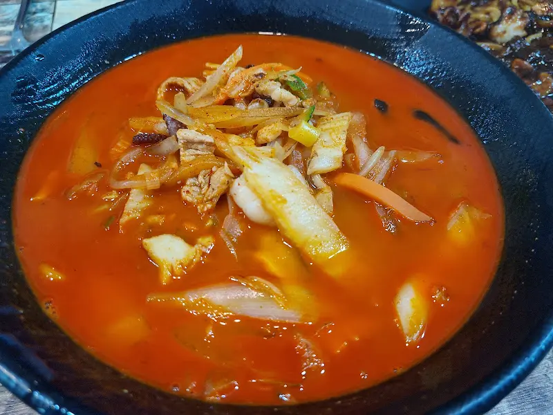 푸짐한 짬뽕 한 그릇